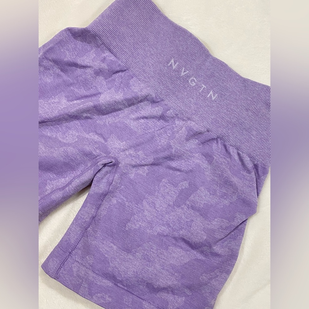 NVGTN pale purple Camo shorts